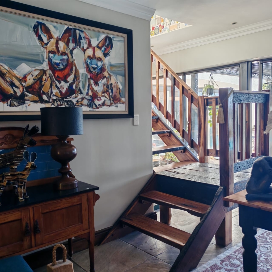 5 Bedroom Property for Sale in Avonddans Western Cape